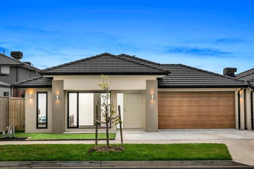 Connecting Palms - Donnybrook - Luxury Holiday Home with 5 x Bedrooms!