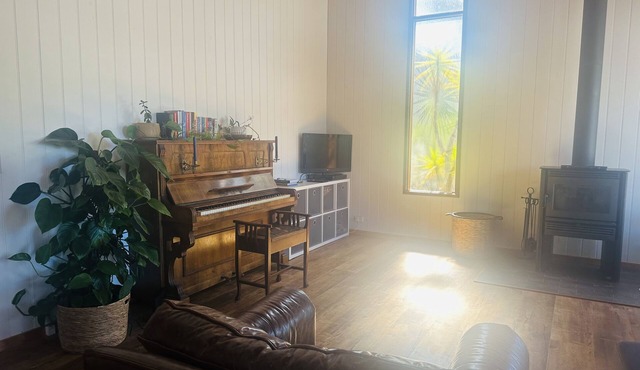 Cosy, charming beach house in gorgeous Aireys Inlet, just off the Great Ocean Rd