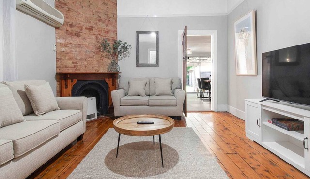 Cottage Charm on Travers - Pet Friendly, CBD Location