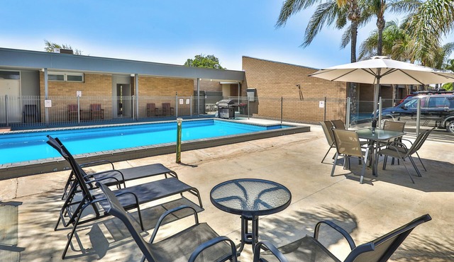 Cottonwood Motor Inn
