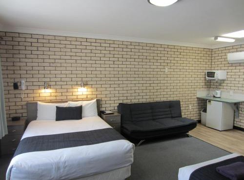 Cowra Crest Motel