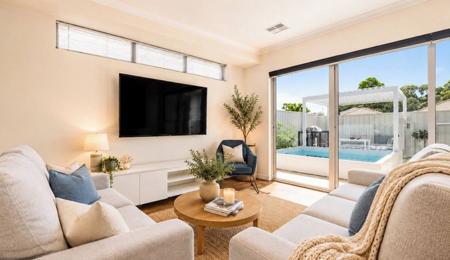 Cozy Coastal Retreat | Marina, Beach & Plunge Pool