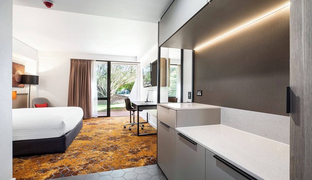 Crowne Plaza Alice Springs Lasseters by IHG