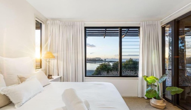 Currumbin Beachside Retreat in Gold Coast