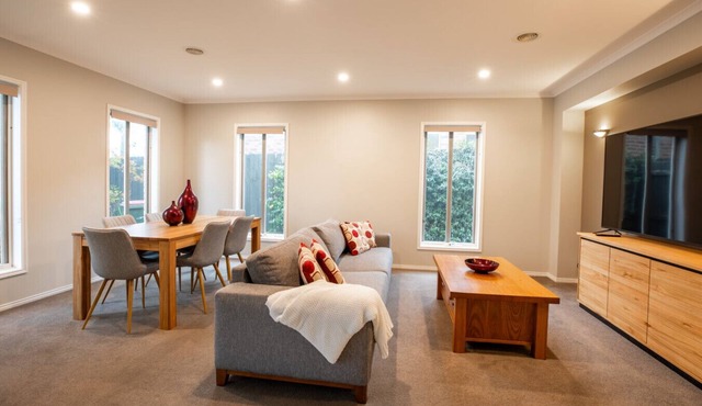 Daintree Family Getaway- Beach, Aircon, Great yard