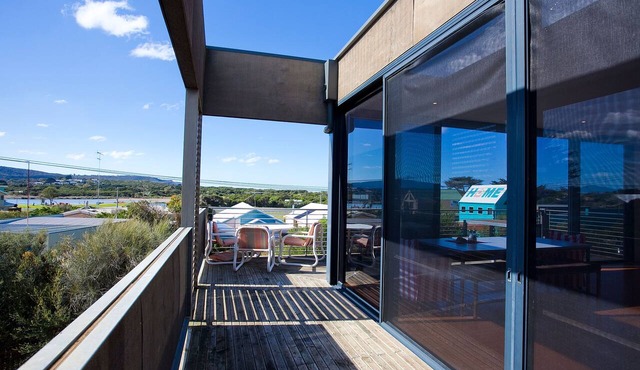 Debonair 1 - At Anglesea