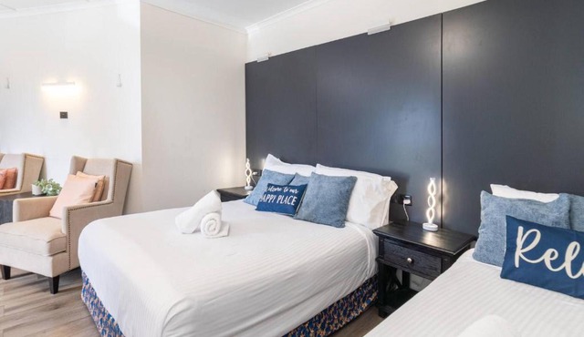 Deluxe Family Room - Sleeps 5