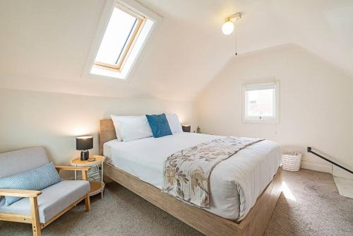 Dolly's Cottage - Timeless Retreat near Hobart CBD
