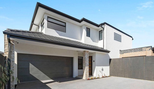 Domi Rentals - The Highland House