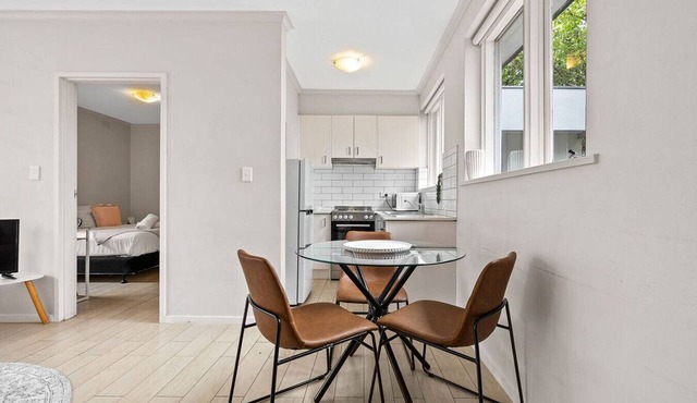 Domi Rentals - The Carlisle Apartments