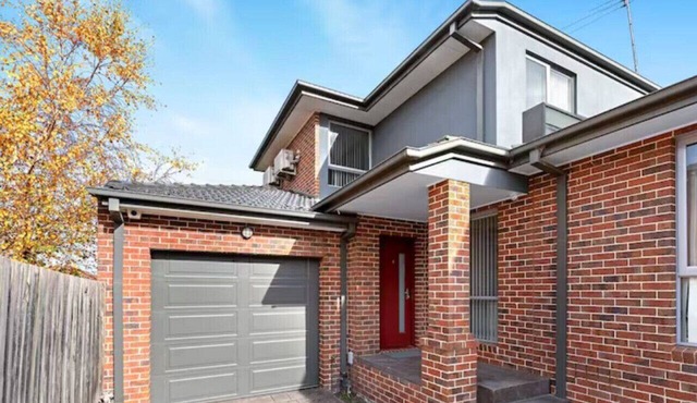 Domi Rentals - The Lona Townhouse