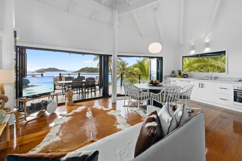Doorila Beach House