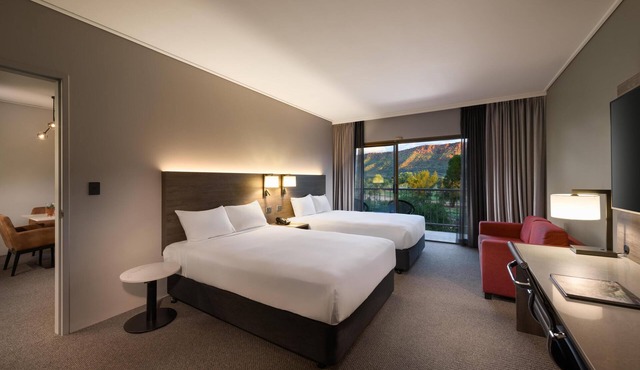 DoubleTree by Hilton Alice Springs