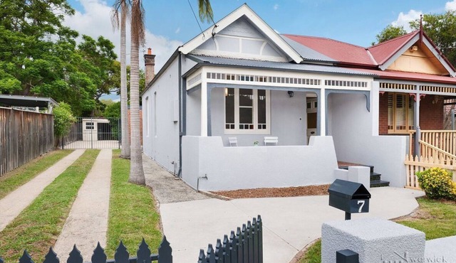 Drummoyne Character Home - Yard, Parking, Central, and in Quiet street