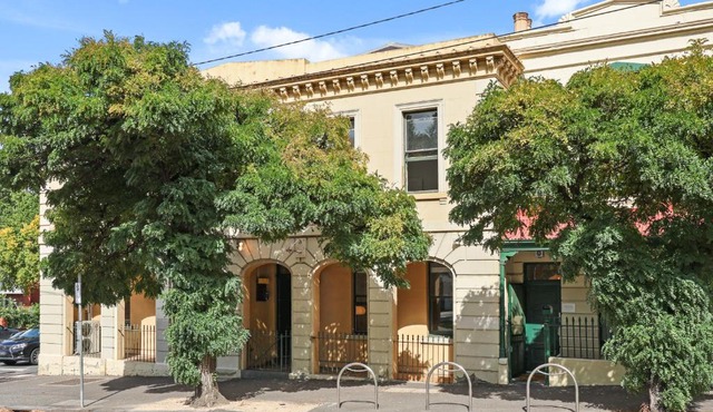 East Melbourne Terrace with 2 Free Parking - Close to MCG