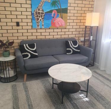 Elliston Apartments