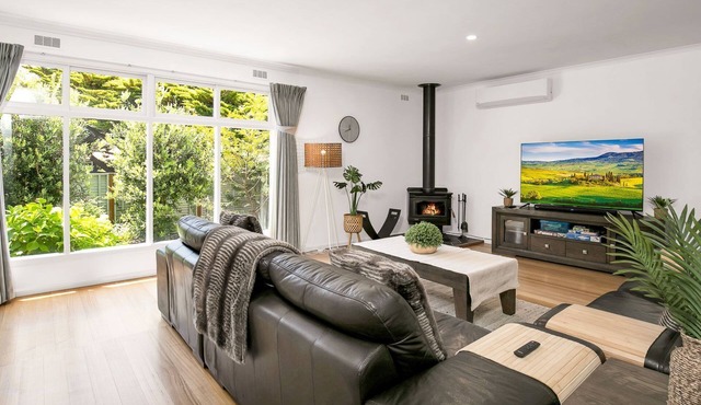 Encanto in central Cowes