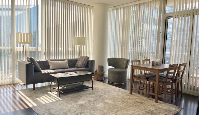 Entire Corner Unit in Prime Toronto Location. Steps from Subway, Shops & Dining in Toronto