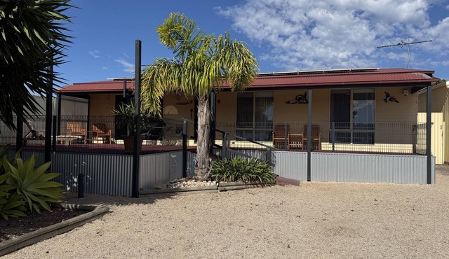 Fairway Shores-Dog friendly! Off Peak Special!