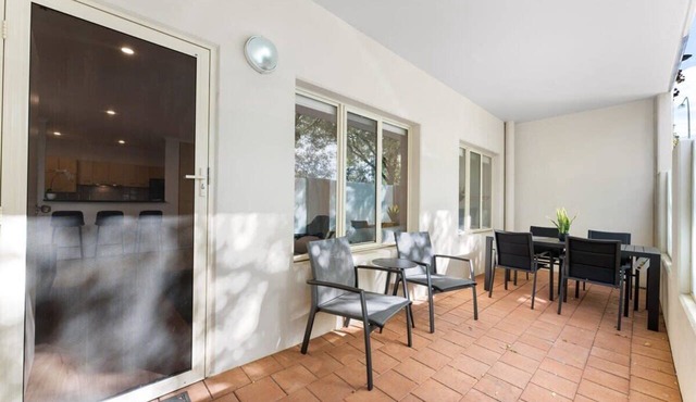 Family friendly/CBD/3BR Apt/Hurtle Square