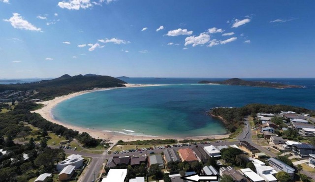 Fingal Beach Shack – walk to beach