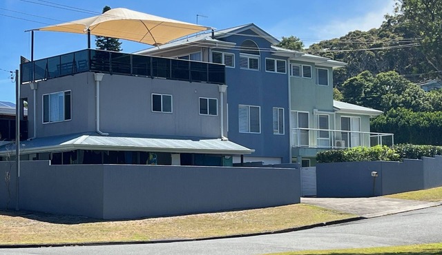 Fingal Dawn - family friendly home, just 5 min walk from the beach!