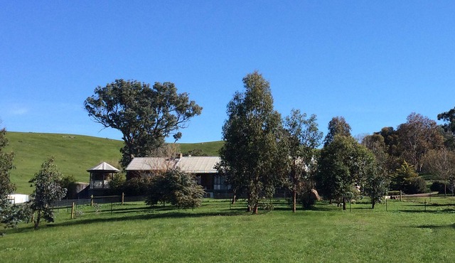 Garrawin - stunning self-contained accommodation. A taste of country living