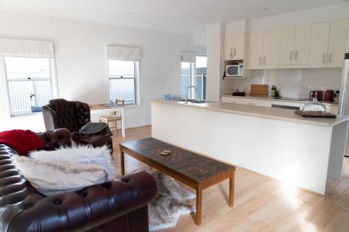 Gawler Townhouse U1 1 Bedroom