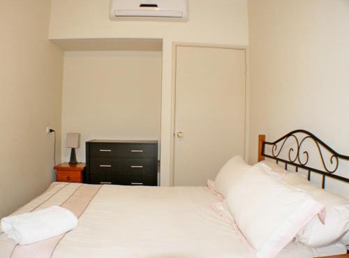 Geraldton Luxury Retreat 2 with free Streaming