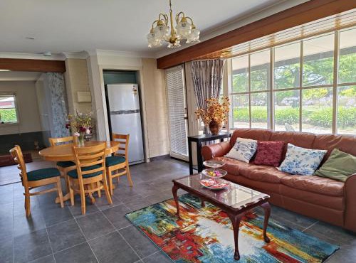 Grandvista Cottage