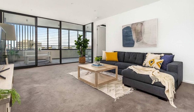 Happy Honeysuckle - WiFi included - No Airbnb Fees