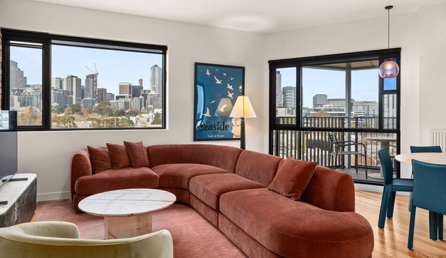 Hawke & Hide Designer 3BR Balcony Retreat