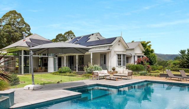 Heronwood - Luxury Country Retreat