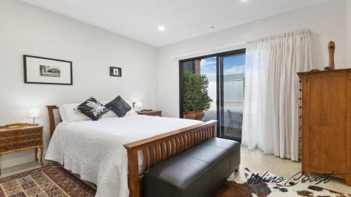 Hideaway Nook by Wine Coast Holiday Rentals