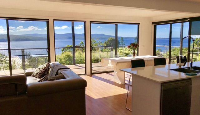 Hillstop pet Friendly With Panoramic Views