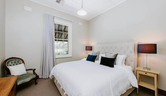 Historic Riverfront Residence Farmstay