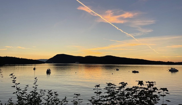 Historic Waterfront Home for Monthly Rentals in Mayne Island