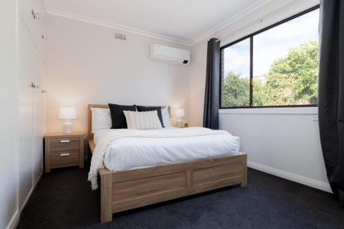 Homely Hideaway with Parking & WiFi
