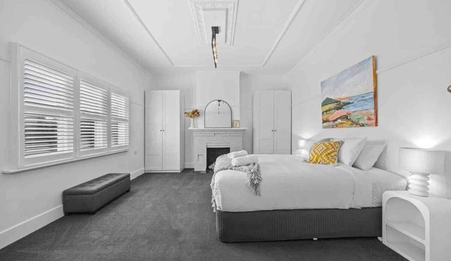 House on Drummond - A large home close to the heart of central Ballarat in Ballarat Central