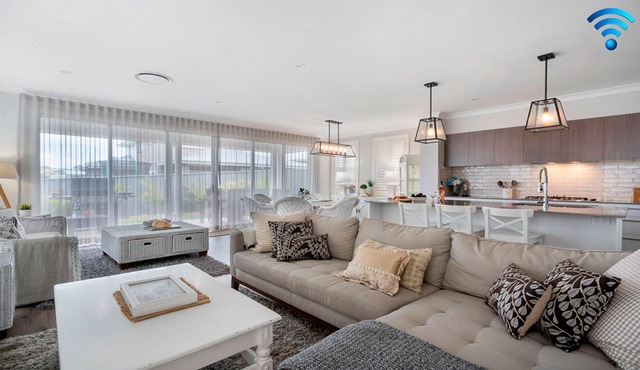 House on the Hill - Wifi, Air conditioning, comfort and style