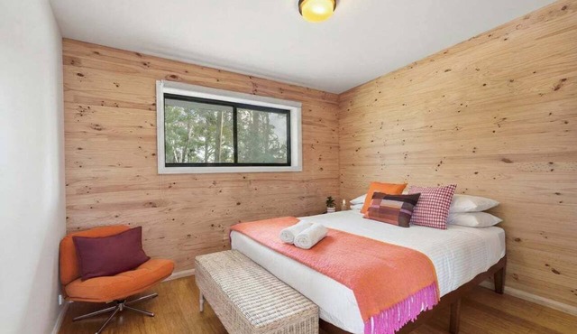 Hudsons Hideaway - Cosy Eco Cabin, Rainforest Walks, Peaceful Location