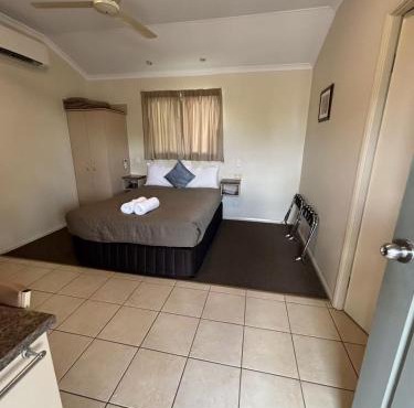 Injune Haven Motel