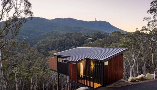 Ironbark - Breath Quiet Hideaways Hobart