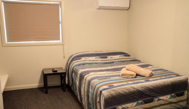 Ivanhoe Hotel Motel