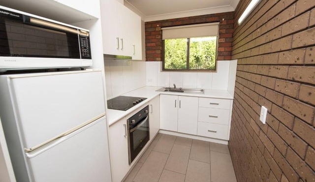 Jacaranda Apartments