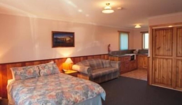 Kentish Hills Retreat