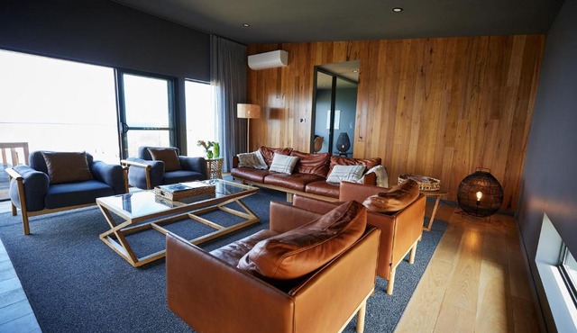King Island Lodge - North & South Lodge