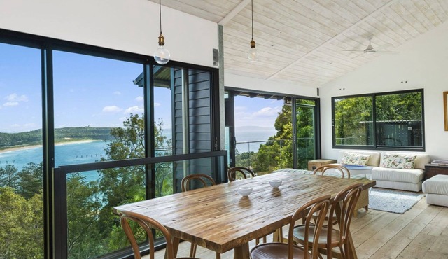Kookaburra Lookout by Palm Beach Holiday Rentals