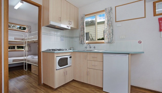 Lake Hamilton Motor Village & Caravan Park