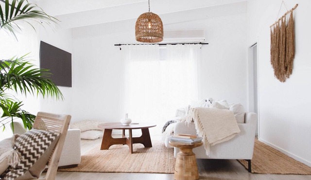 Lake Metung | Modern Lake House Escape